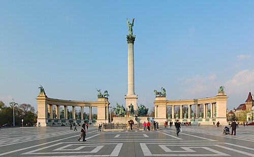 Kahramanlar Meydanı, Budapeşte